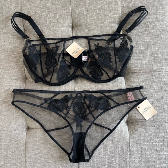 Agent Provocateur Demelza Black Lace Sheer Criss Cross Set Bra 34E, Panty 4 (L) - Picture 7 of 13